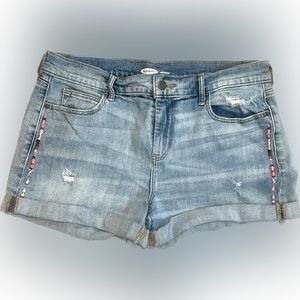 Old navy boyfriend shorts